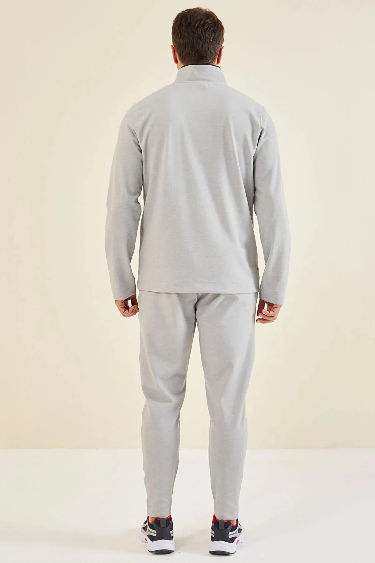 Air Jones Men's Carlos Grey Standard Fit Tracksuit