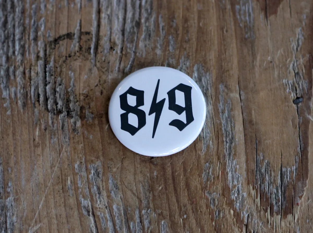 O.E. Button Pin W/B