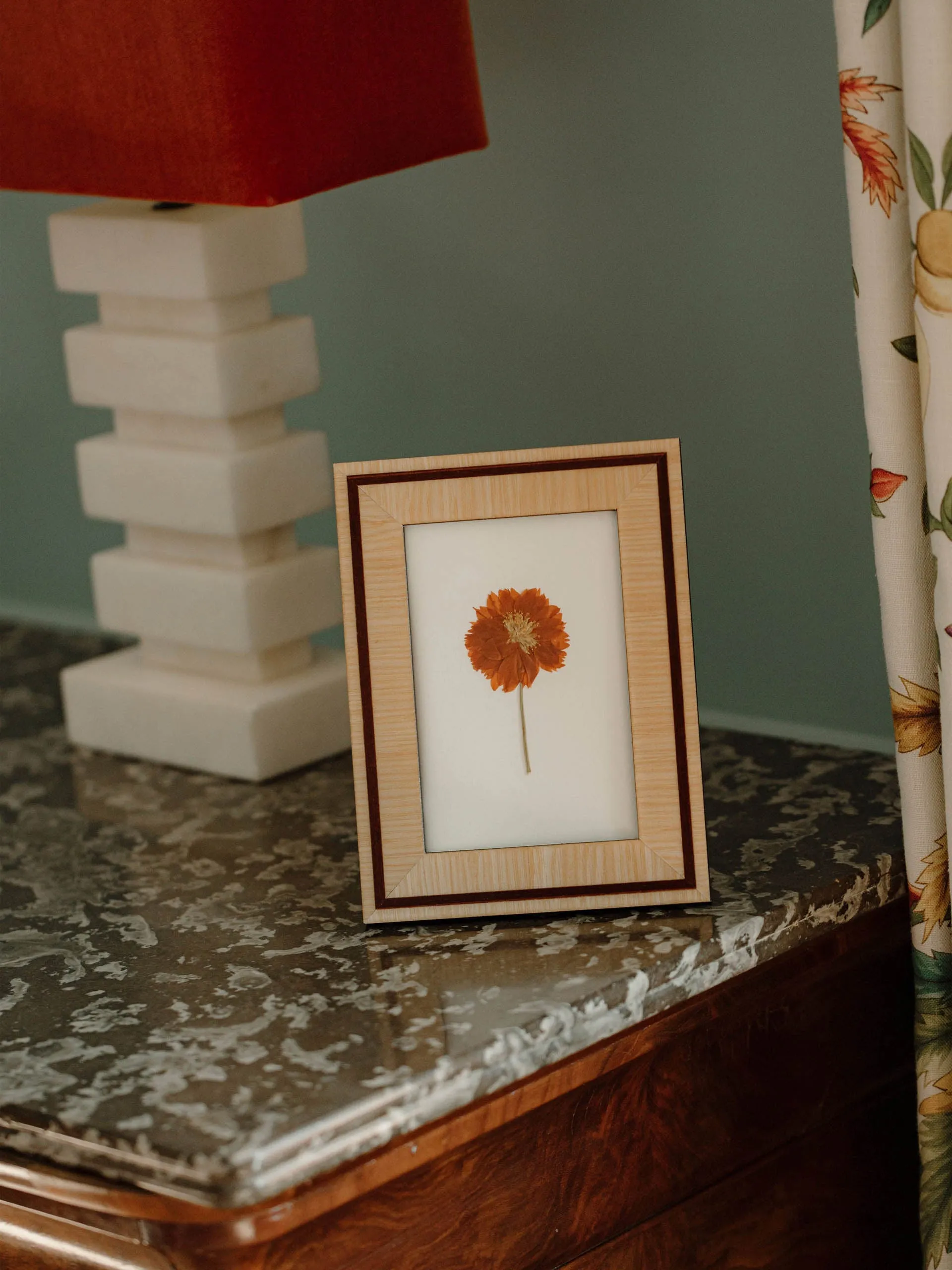 Penelope photo frame