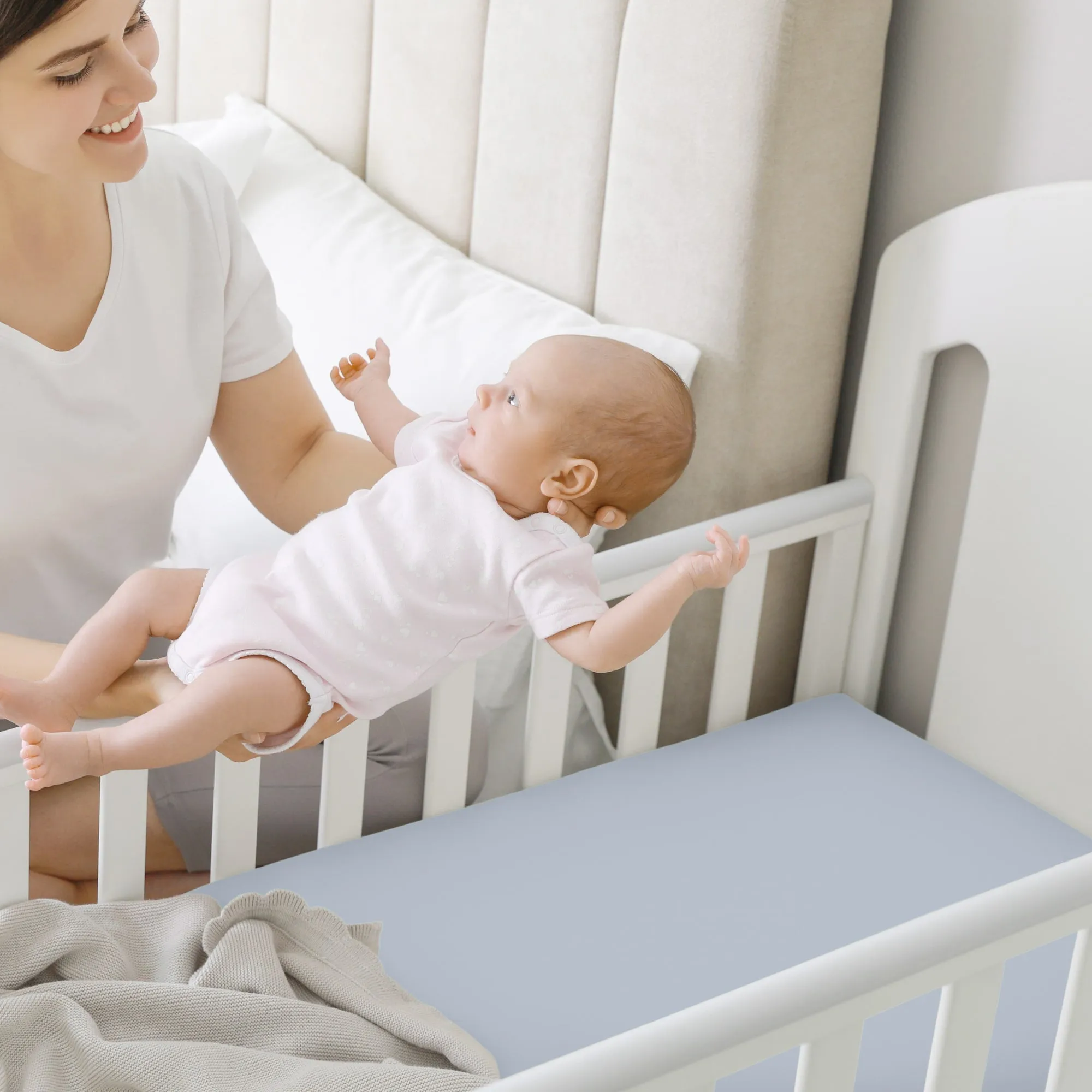 Soothe Fitted Mini Crib Sheet (Blue Flax)